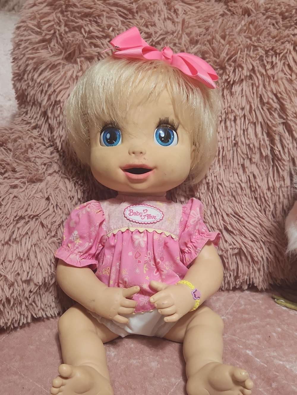 Vintage 2006 Soft Face Blonde Blue Eyes Baby Alive Still Works 16"